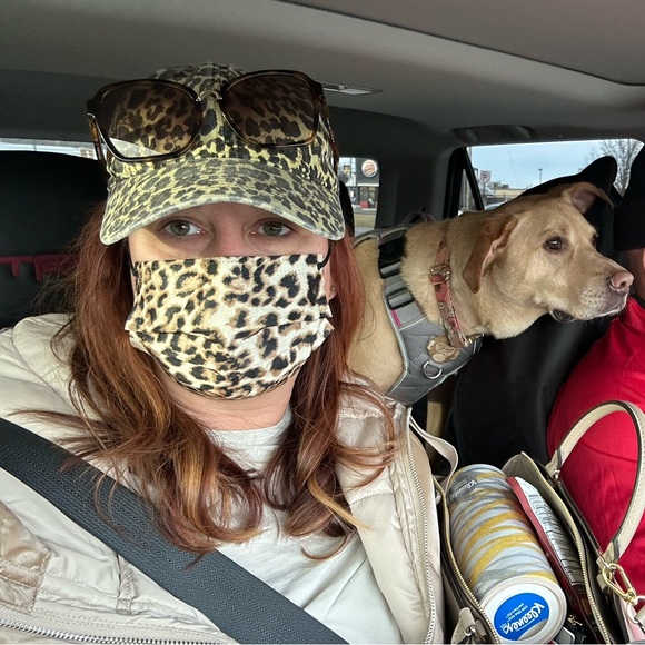 Meet your Posher, Rhiannon - Picture 4 of 7